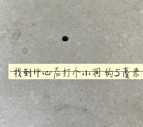 武侯瓷砖空鼓维修公司专业解答在瓷砖铺贴过程中，如果砂料搅拌不均匀，将会带来以下问题